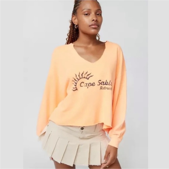 NWOT Out From Under Pullover Notch Neck Cape Sable Sweatshirt - Picture 2 of 9